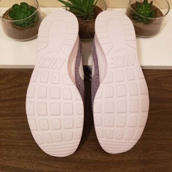 Men's Nike Tanjun SE - Picture 3 of 4